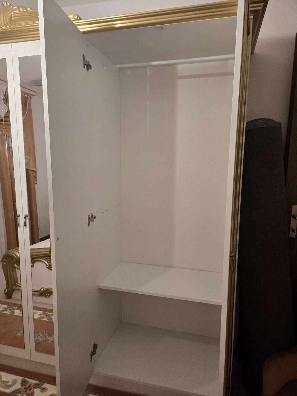 Betten: Schlafzimmer komplett.  – Gebraucht aus thun von Matina 7