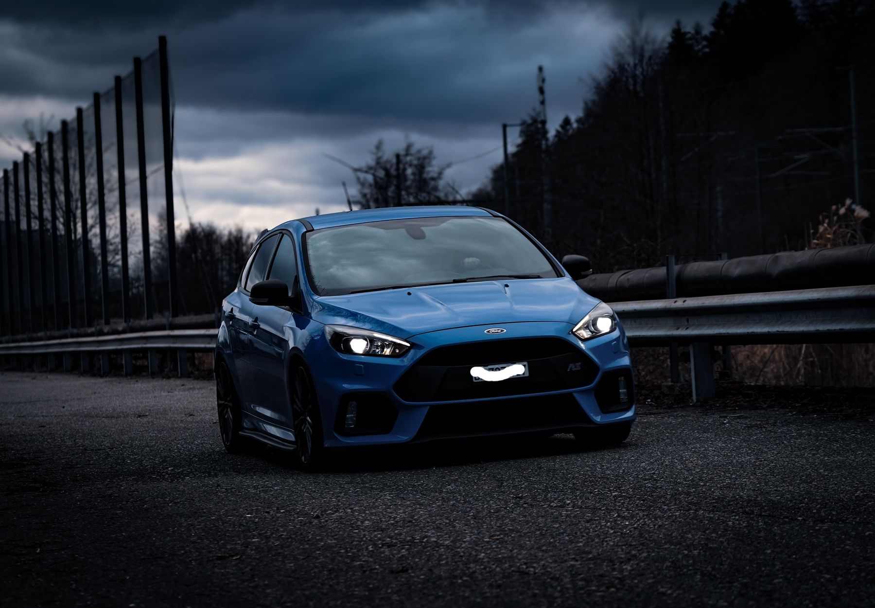 Ford Automobili: Sportlicher Ford Focus RS Blau – Usato da Rohrbachgraben venduto da luk_d8hj 3