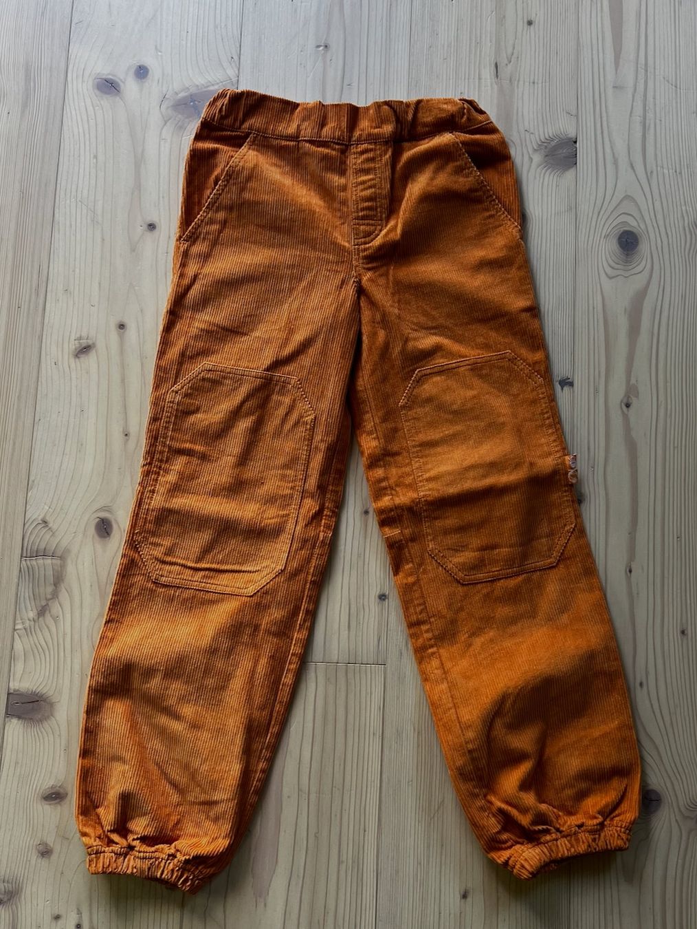 Danefae Pantaloni: Kinderhose Danefae Cord Grösse 140 – Usato da Zürich venduto da meggimay
