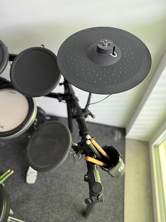 Yamaha Musikinstrumente: Batterie électronique complète Yamaha DTX532K + accessoires – Gebraucht aus Conthey von monigan 2
