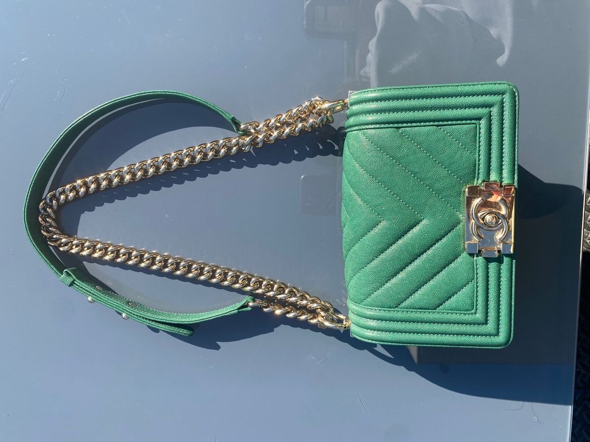 Borse da donna: Chanel boy avec facture – Nuovo (secondo la descrizione) da Carouge GE venduto da lia_t7zd 5