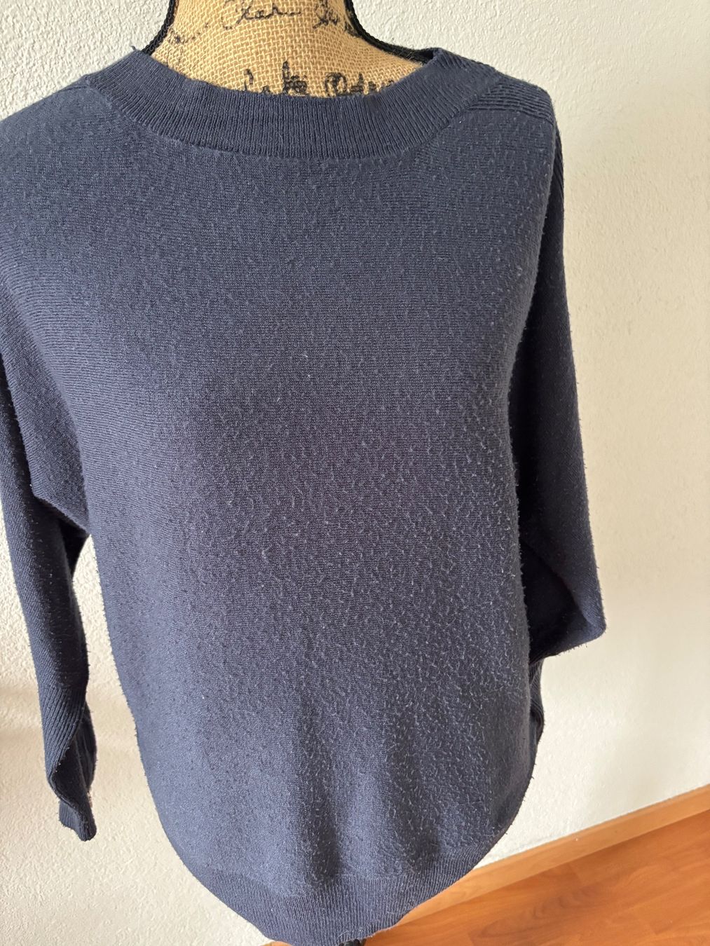 Pullover & Sweatshirts: Pullover blau M – Gebraucht aus Balsthal von Uroby 1