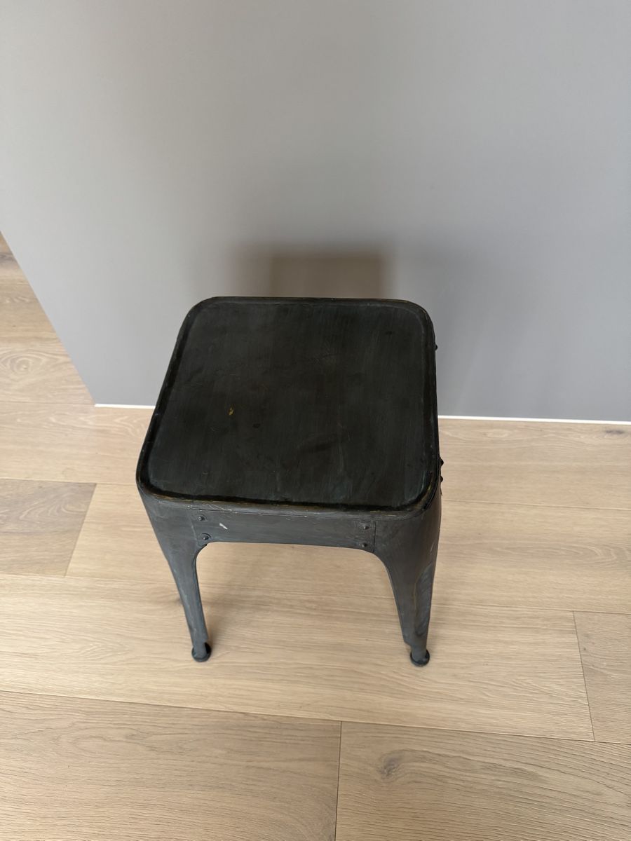 IB Laursen Sgabelli: Ib Laursen - Hocker Metall H 46cm – Usato da Niederrohrdorf venduto da 54Belaadpa43