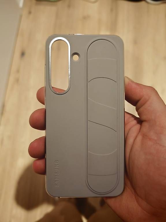 Cover & Protezioni schermo: Original Samsung Galaxy S25 Hülle  – Usato da Meisterschwanden venduto da N1ci