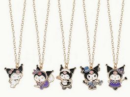 Hello Kitty: Lot 5 colliers Kuromi *NEUF*