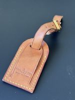 100% Louis Vuitton Luggage Tag - Perfect travel accessory!