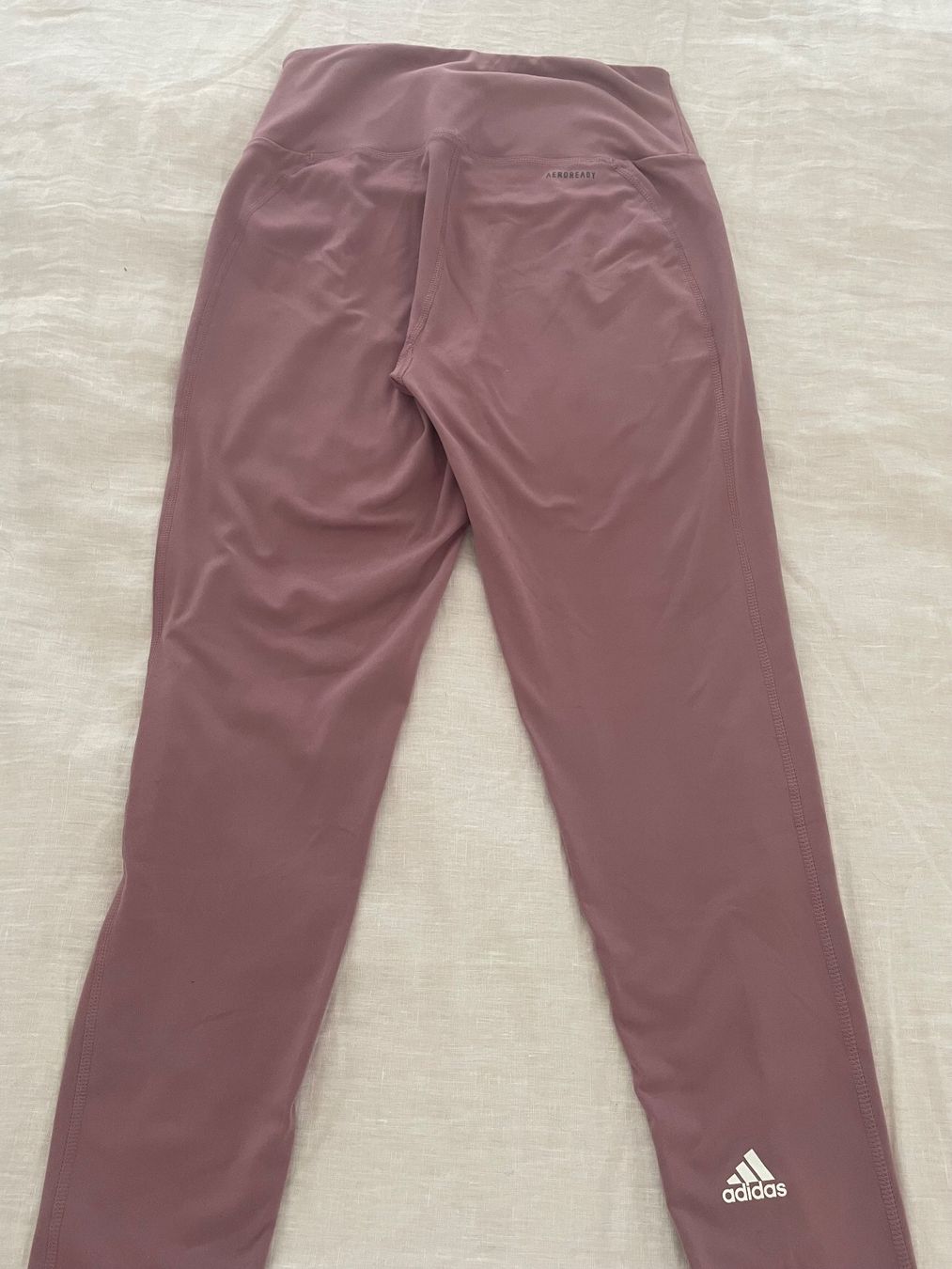 Adidas Leggings: Sportleggins Adidas – Usato da Schaffhausen venduto da kon_9tj8 1