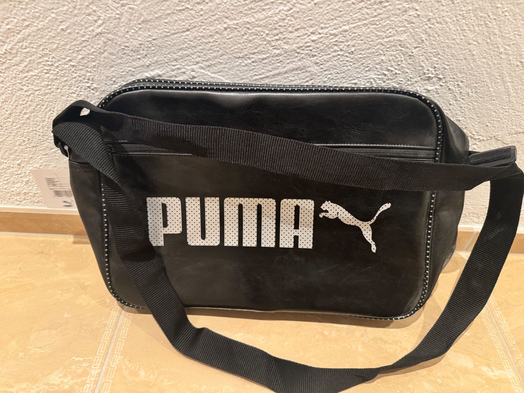 Sacs: Puma neue coole Sporttasche – Neuf avec emballage d'origine à Klingnau par Markus14