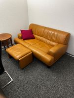 2er Sofa de Sede mit Schemel und Beistelltisch