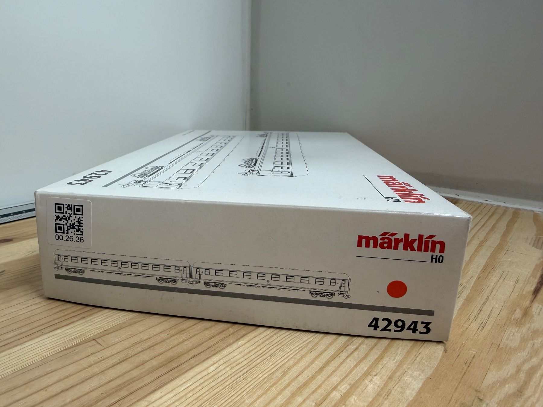 Märklin Modelleisenbahnen: Märklin 42943 Schnellzugwagen-Set – Gebraucht aus Büsserach von ModellbahnDepot 9