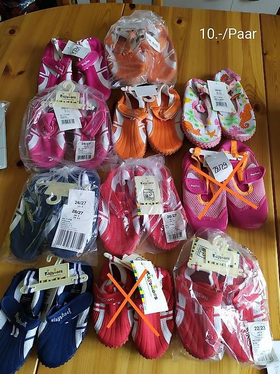 Scarpe da uomo: Badeschuhe div. Größen  – Usato da Meiringen venduto da apl76