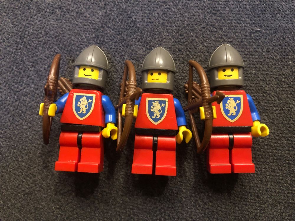 3 figurines Lego Castle Lion Knights Ritter Minifiguren (Gebraucht) in ...