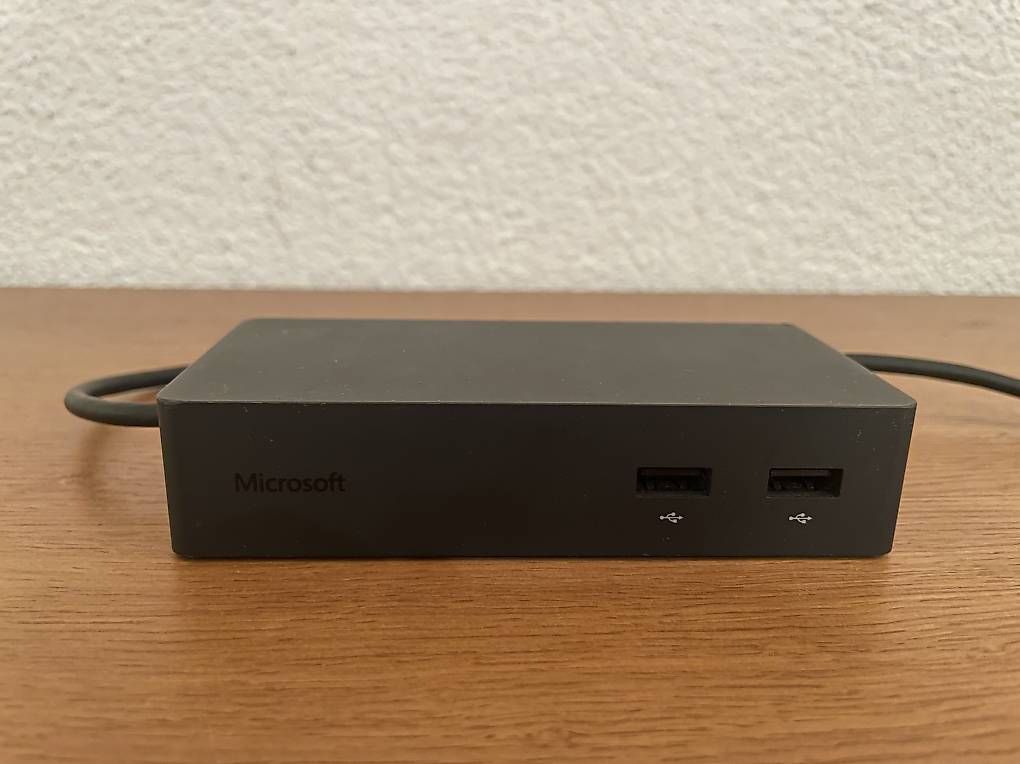 Docking station: Microsoft Surface Dock – Usato da Willisau venduto da rmnkch