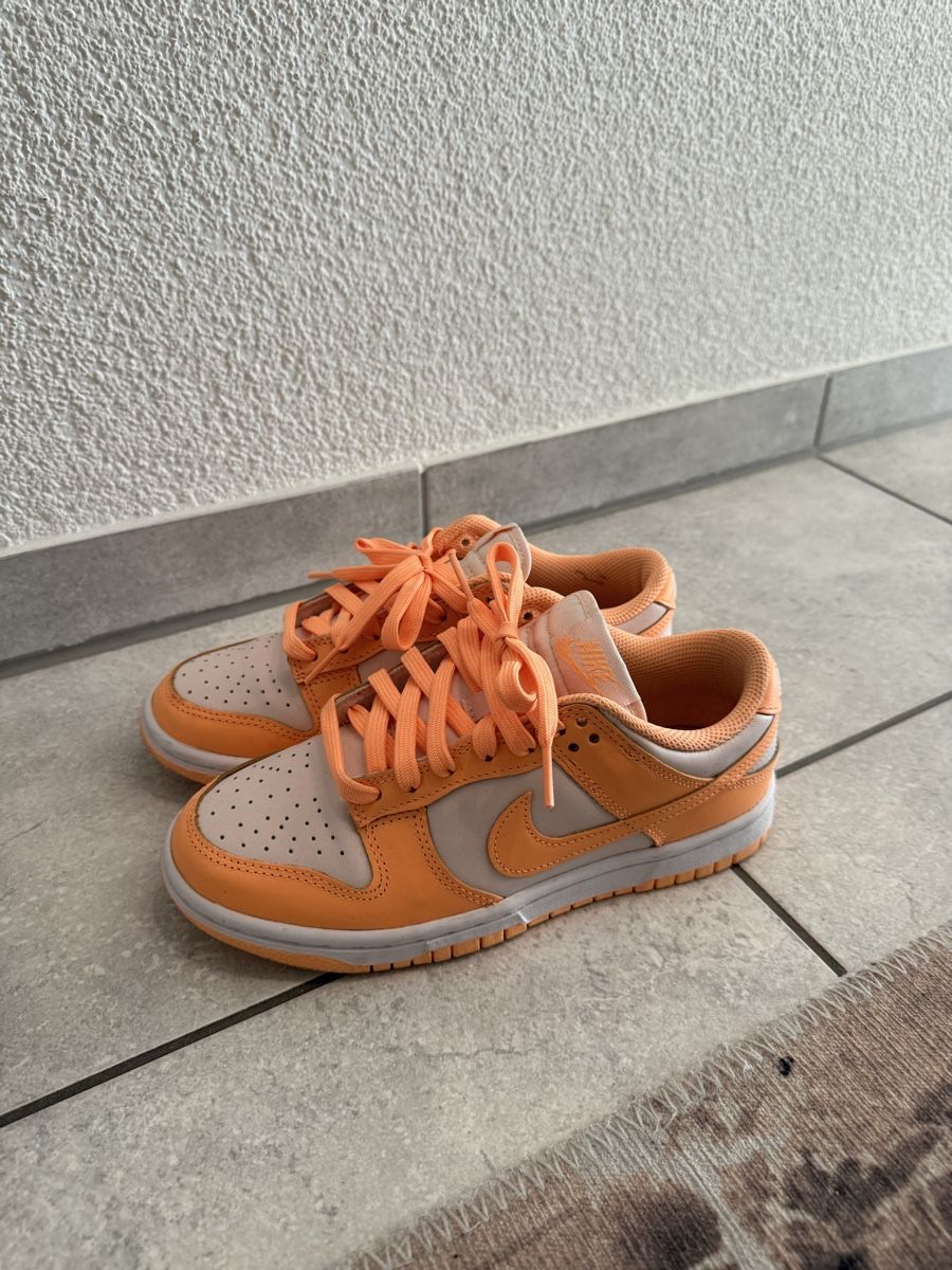Nike Damenschuhe: Nike Dunk Peach Cream 36.5 – Gebraucht aus Wetzikon ZH von shey7