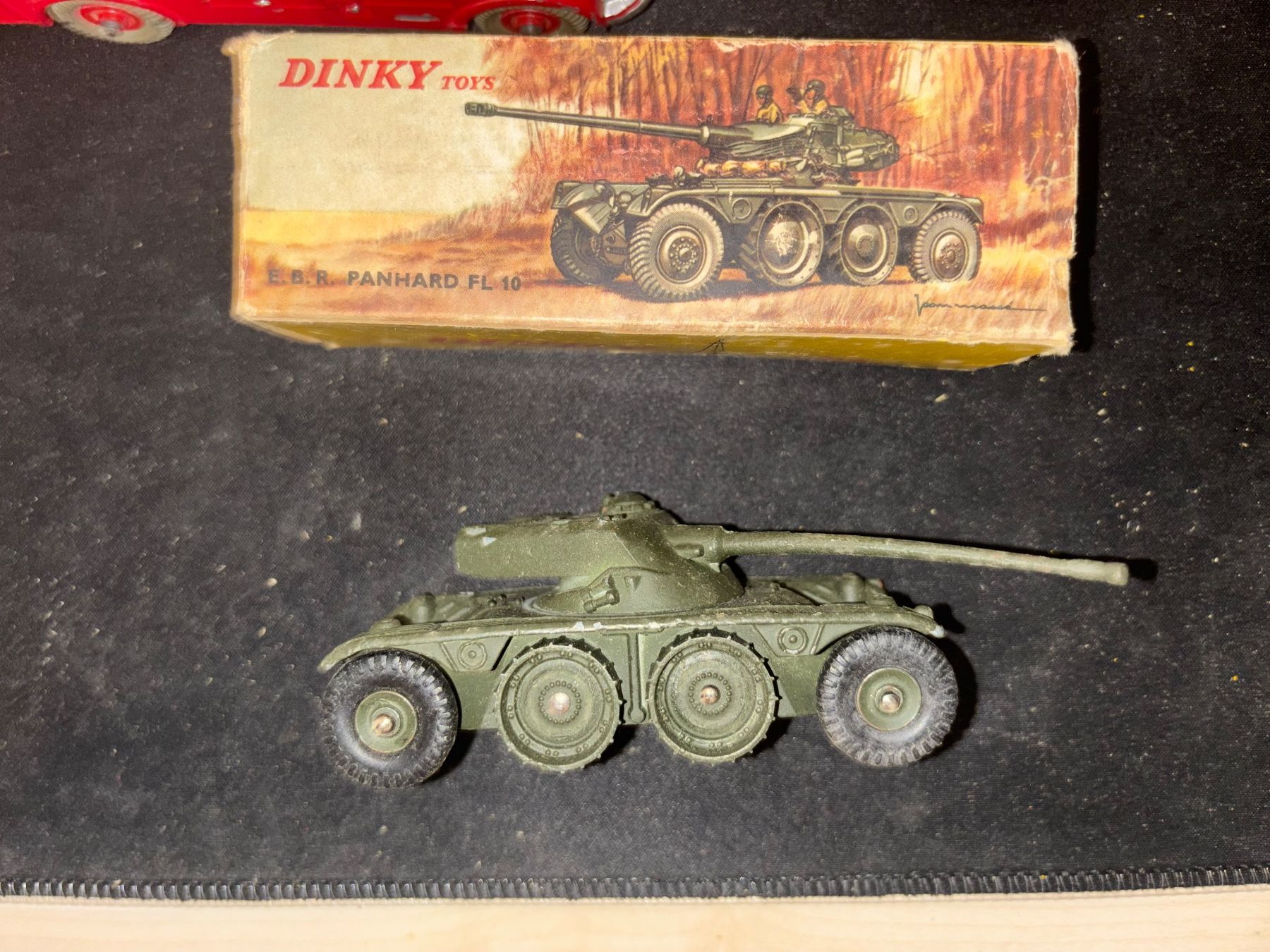 Dinky Toys Modellini d'auto: Dinky Toys E.B.R. Panhard FL 10 Militaire Réf. 827 - OVP – Usato da Genève venduto da ele_bf9g 1