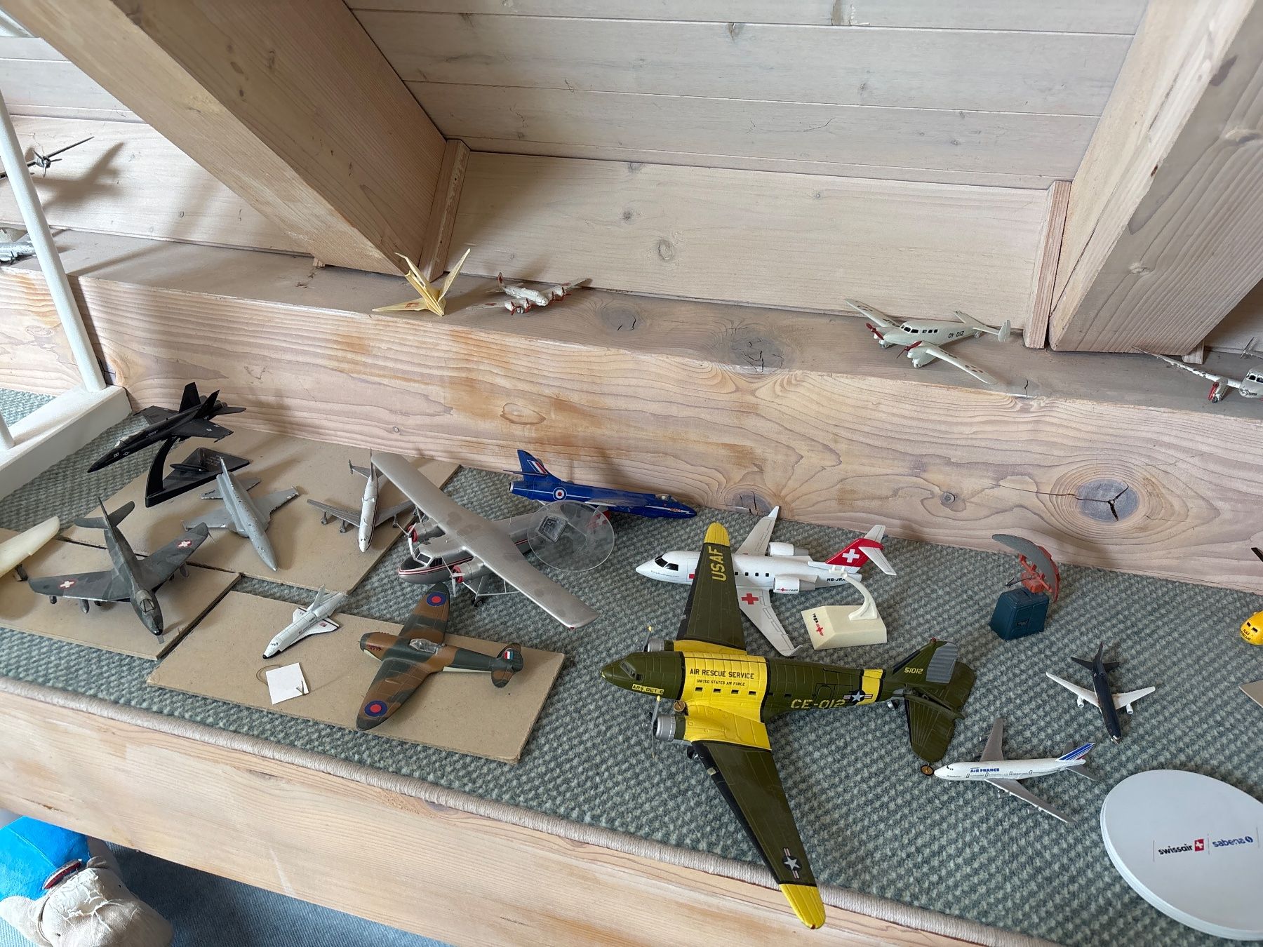 Kit di modellismo & Modellini statici: Flugzeugmodelle Sammlung diverse Marken gebraucht – Usato da Rotkreuz venduto da uszn
