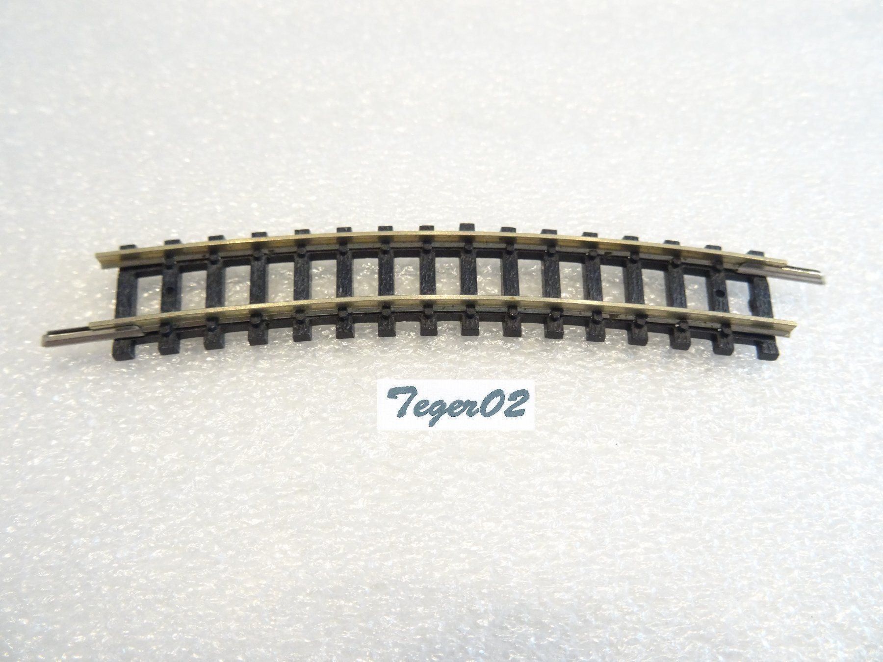 Trix Modelleisenbahnen: Minitrix. N-Spur 4914 Gleis gebogen – Gebraucht aus Hochdorf von Teger02