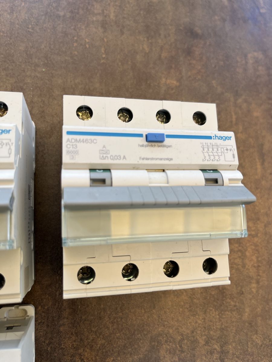 Hager Componenti elettronici: 1x Hager Fehlerstromschutzschalter ADM463C C13 – Usato da Würenlos venduto da KLG_3TBs 2