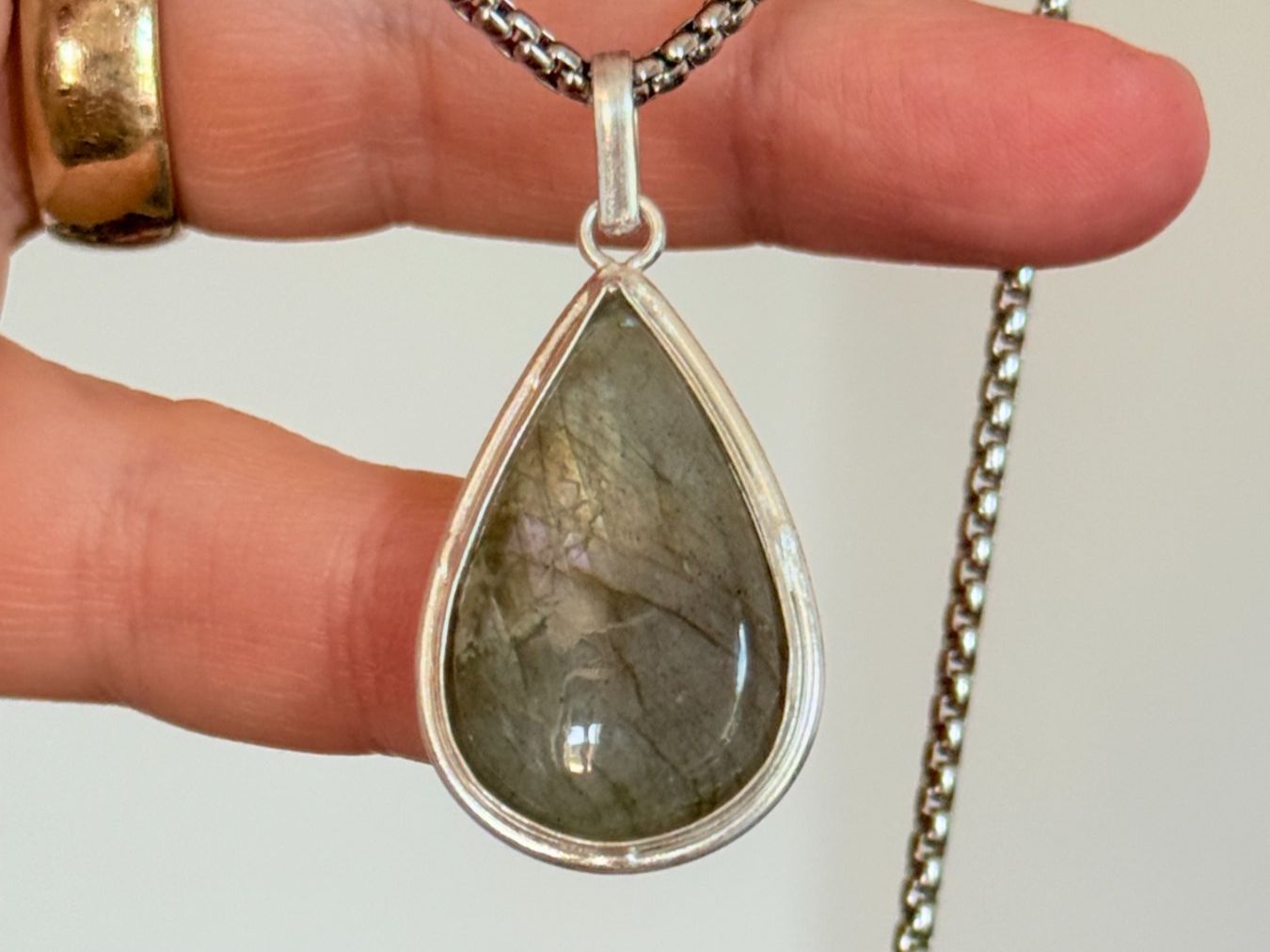 Catenine: Collier labradorite, élégant et tendance ✨ – Nuovo e nell'imballaggio originale da Genève venduto da AWWA