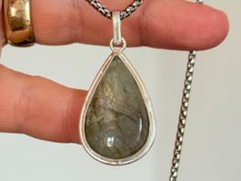 Collier labradorite, élégant et tendance ✨