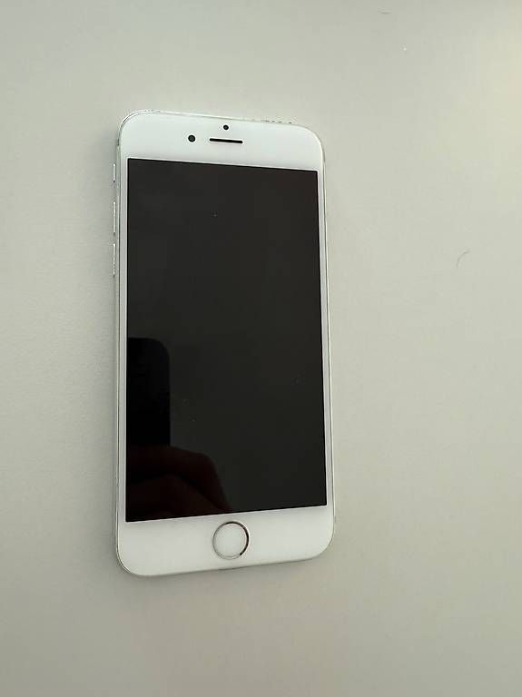Handys / Smartphones: iPhone 6 128GB Silver – Gebraucht aus Au ZH von pmeile 2