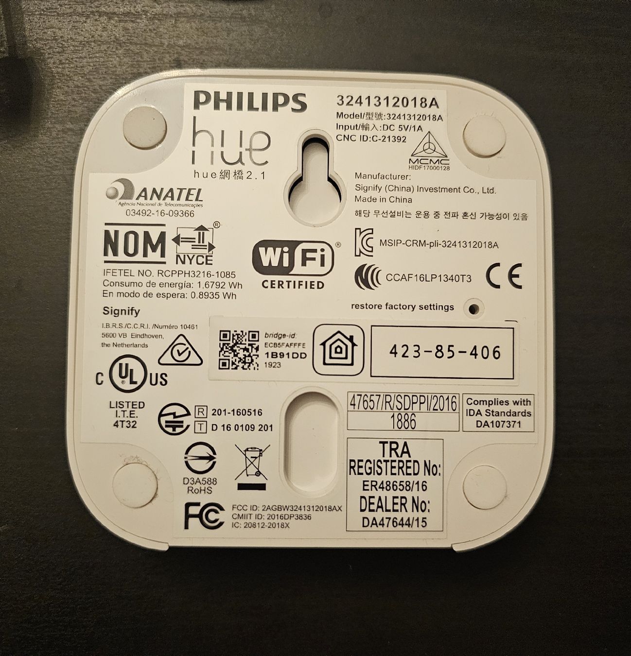Philips Hub & Switch: Philips Hue Bridge (new)  – Nuovo (secondo la descrizione) da Zürich venduto da Ada2 1