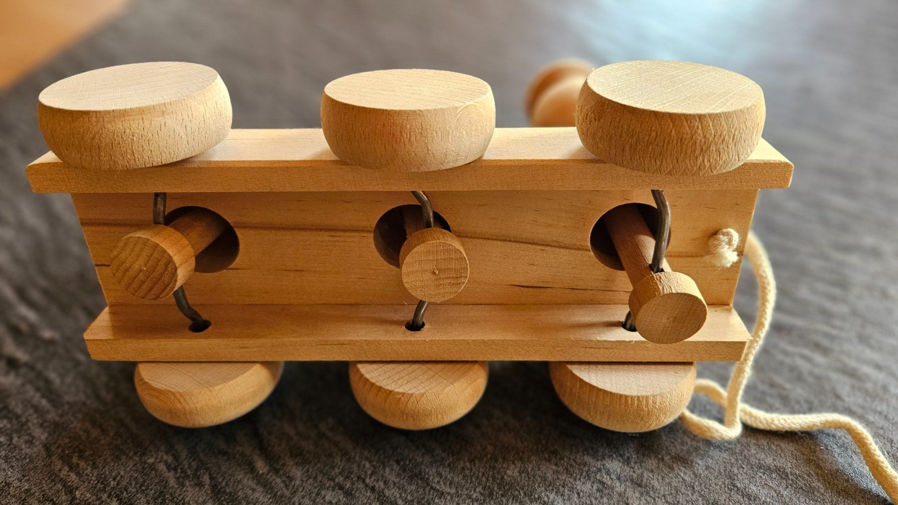 Giocattoli: Holzspielzeug Entchen-Zug, Handarbeit – Usato da Buchs SG venduto da Hummel8 3