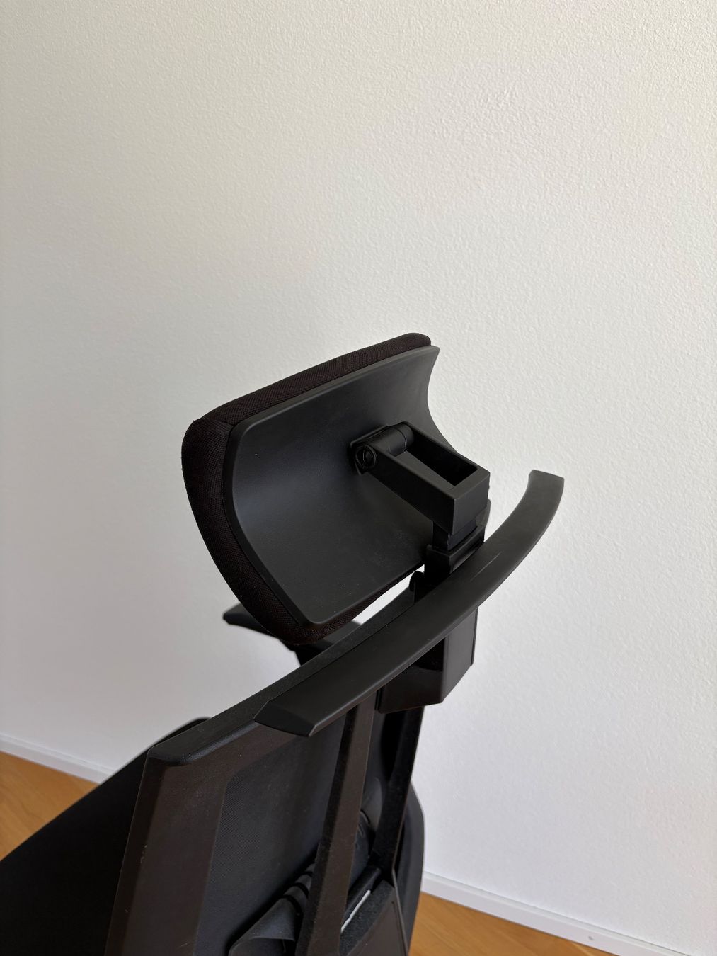 Sedie: Ergonomic Office Chair - Adjustable, Like New Condition – Usato da Luzern venduto da Jacoborojodelrio 3