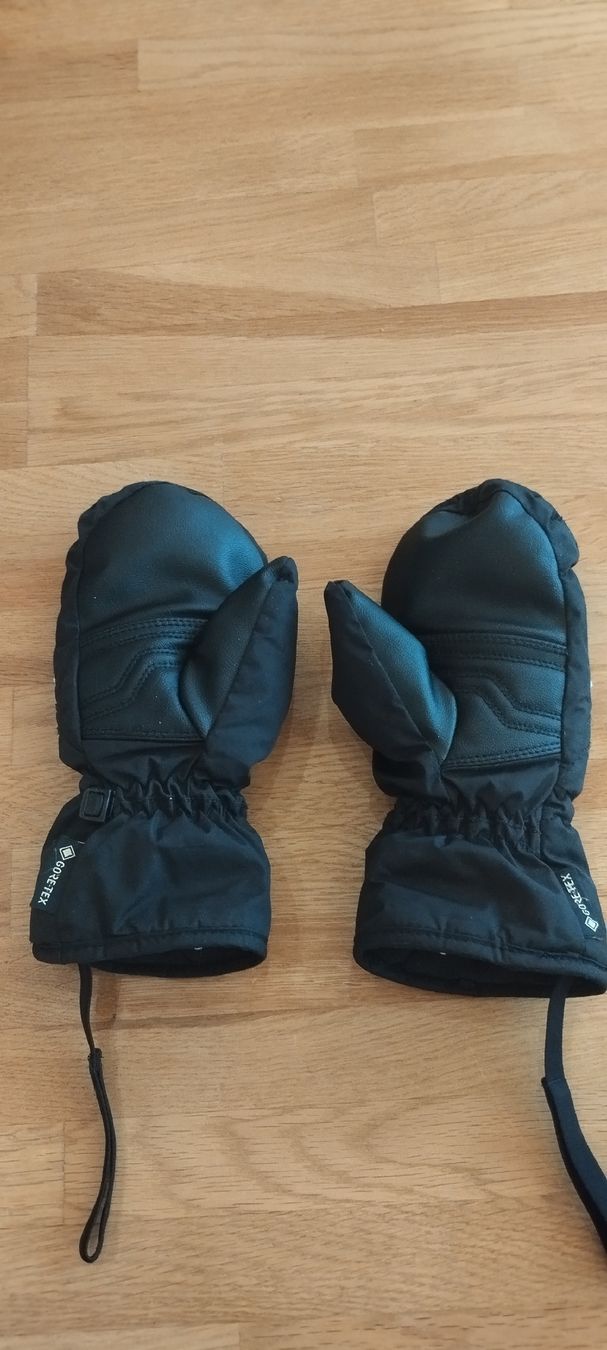 Reusch Kinderhandschuhe: kinder Ski Handschuhe reusch gr 4.5 – Gebraucht aus Mörel von MJoaoCosta 1
