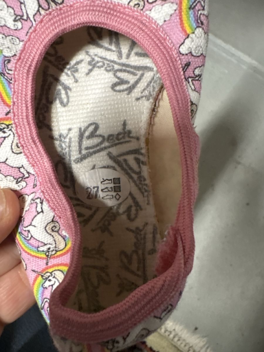 Scarpe per ragazze: Turntäppeli Grösse 27 – Usato da St. Gallen venduto da chrismotov 1