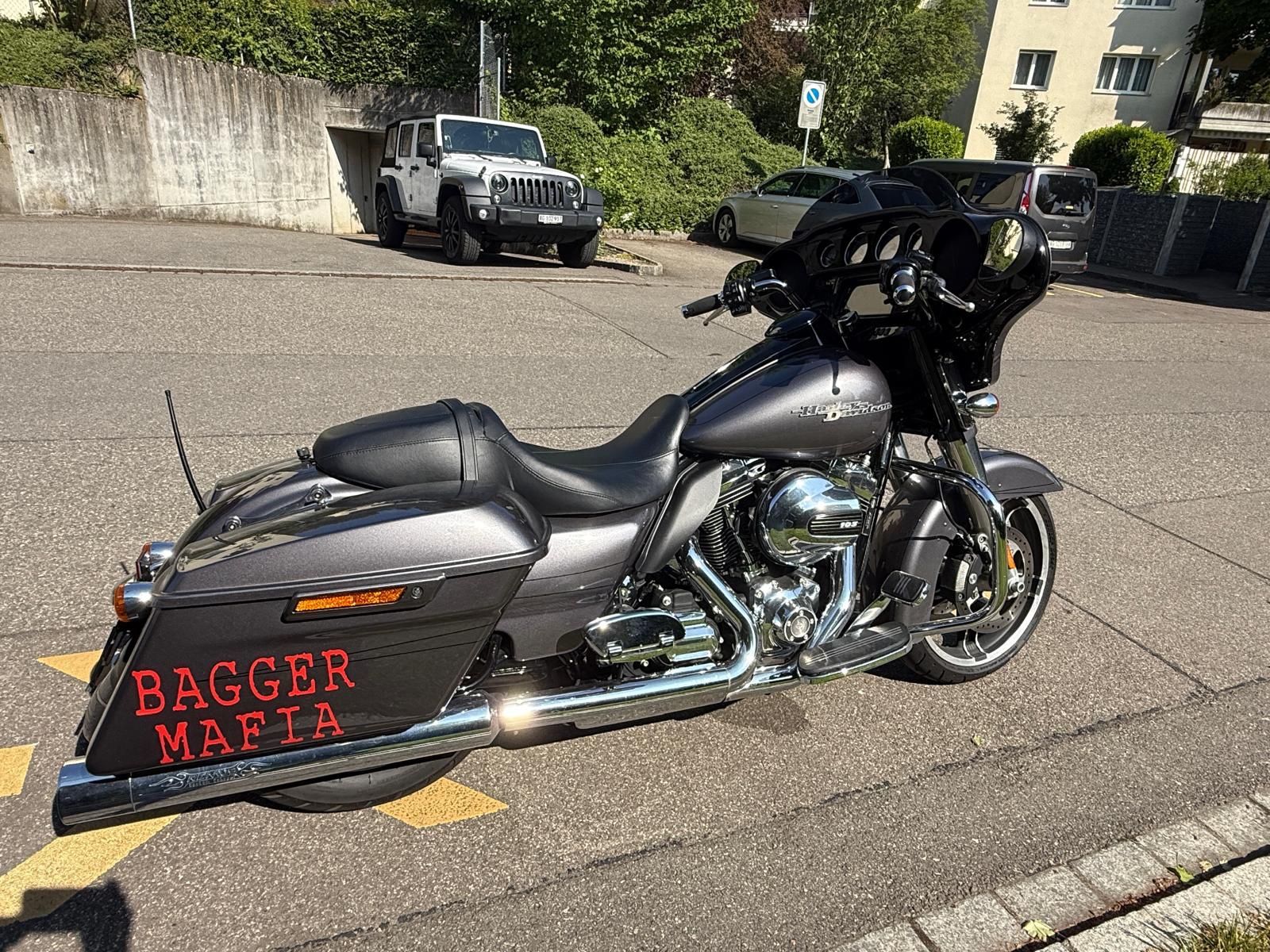 Harley-Davidson Touring: Harley Davidson Street Glide – Usato da Rütihof venduto da elcheffe81 7