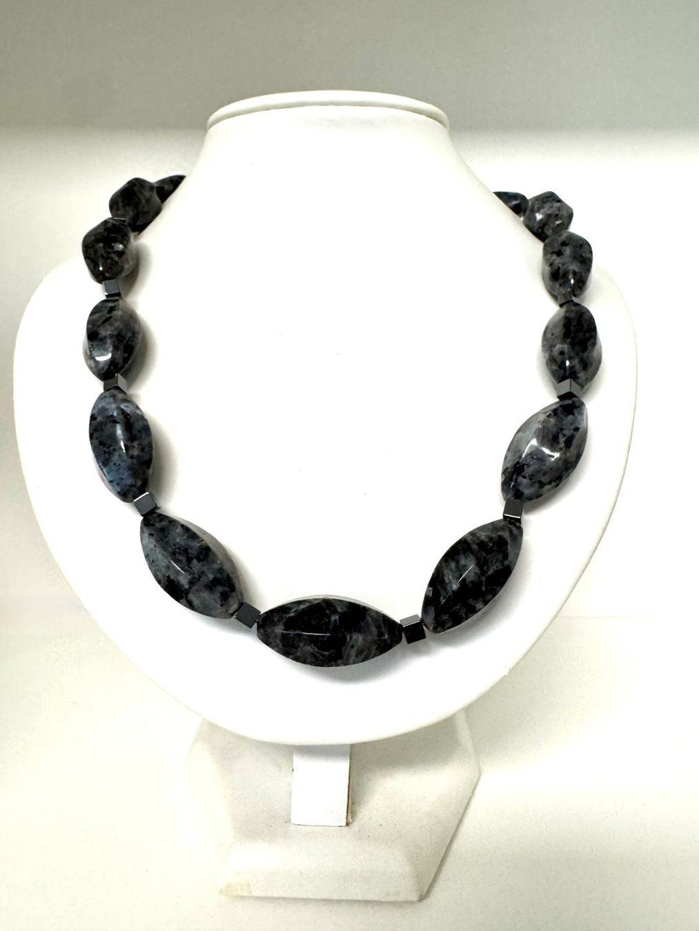 Catenine: Halskette Labradorit, Hämatit – Nuovo (secondo la descrizione) da Biberist venduto da tl-schmuck