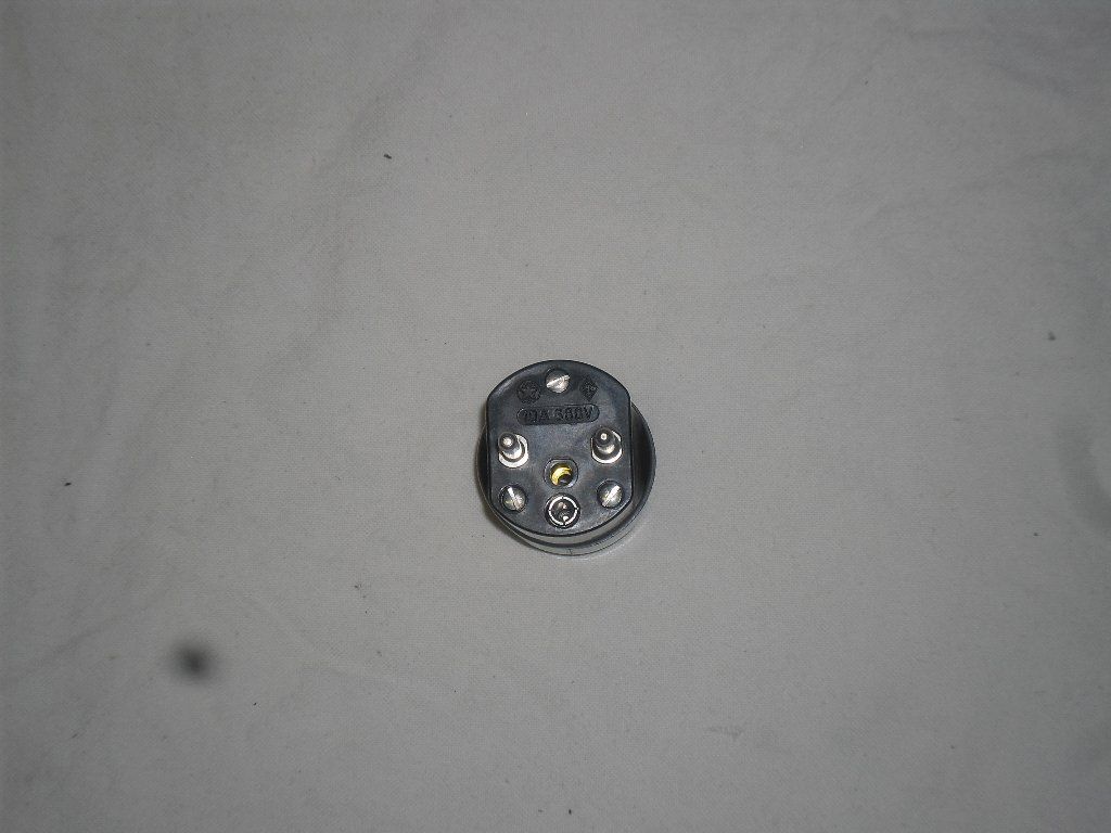 Fiches d'alim.: 380 Volt - Stecker , 10A – Neuf (Voir description) à Büren SO par omsa 1