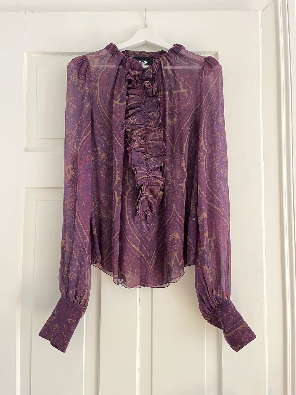 Dolce & Gabbana Camicette: Dolce & Gabbana Bluse violett gemustert – Usato da Zürich venduto da bretxo