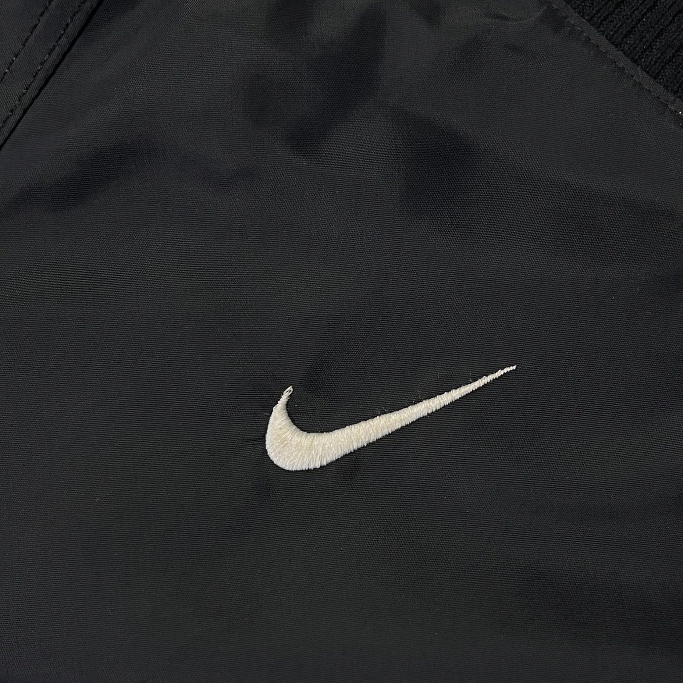 Nike Giacche: Vintage Nike Trackjacket (L) – Nuovo (secondo la descrizione) da Chamoson venduto da Sapoloshop 1