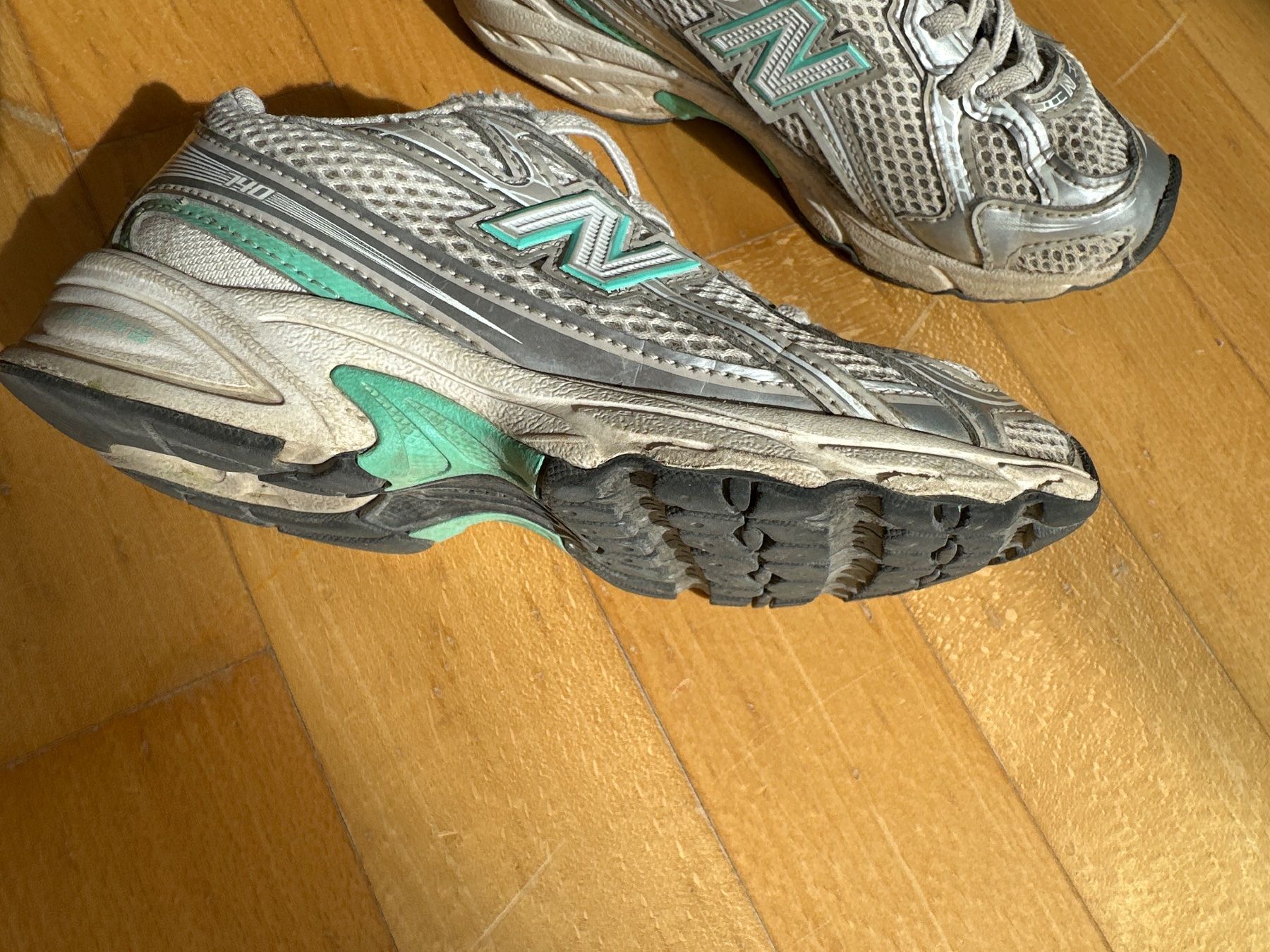 Schuhe für Jungen: New Balance Sneaker – Gebraucht aus Bern von Tami0110 3