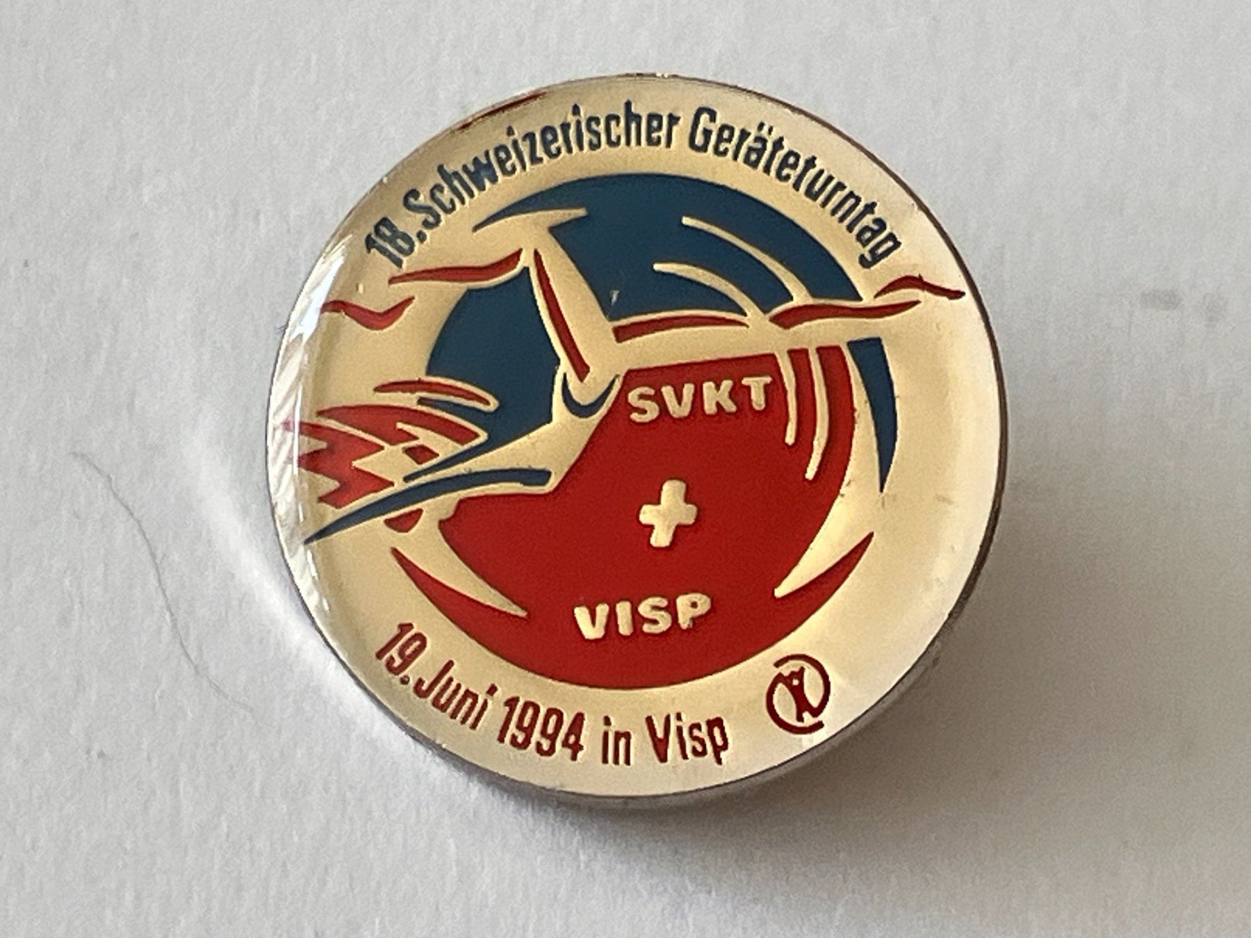 Plaketten & Abzeichen: 1 Pin Schweizerischer Geräteturntag Visp 1994 – Gebraucht aus Basel von djwwpp