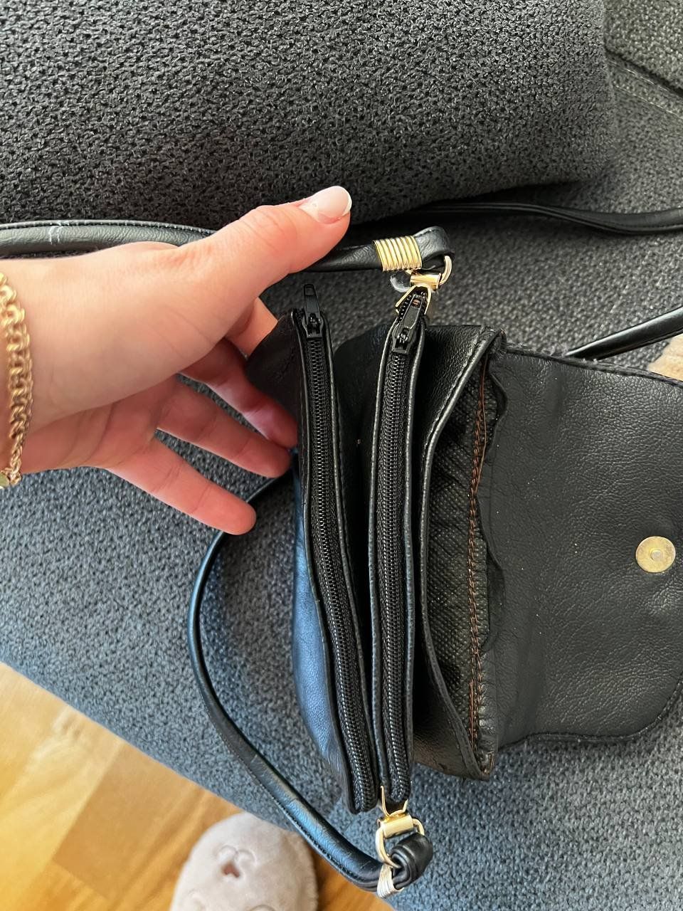 Taschen für Damen: Leder Tasche – Gebraucht aus Riehen von edu_92w7 4