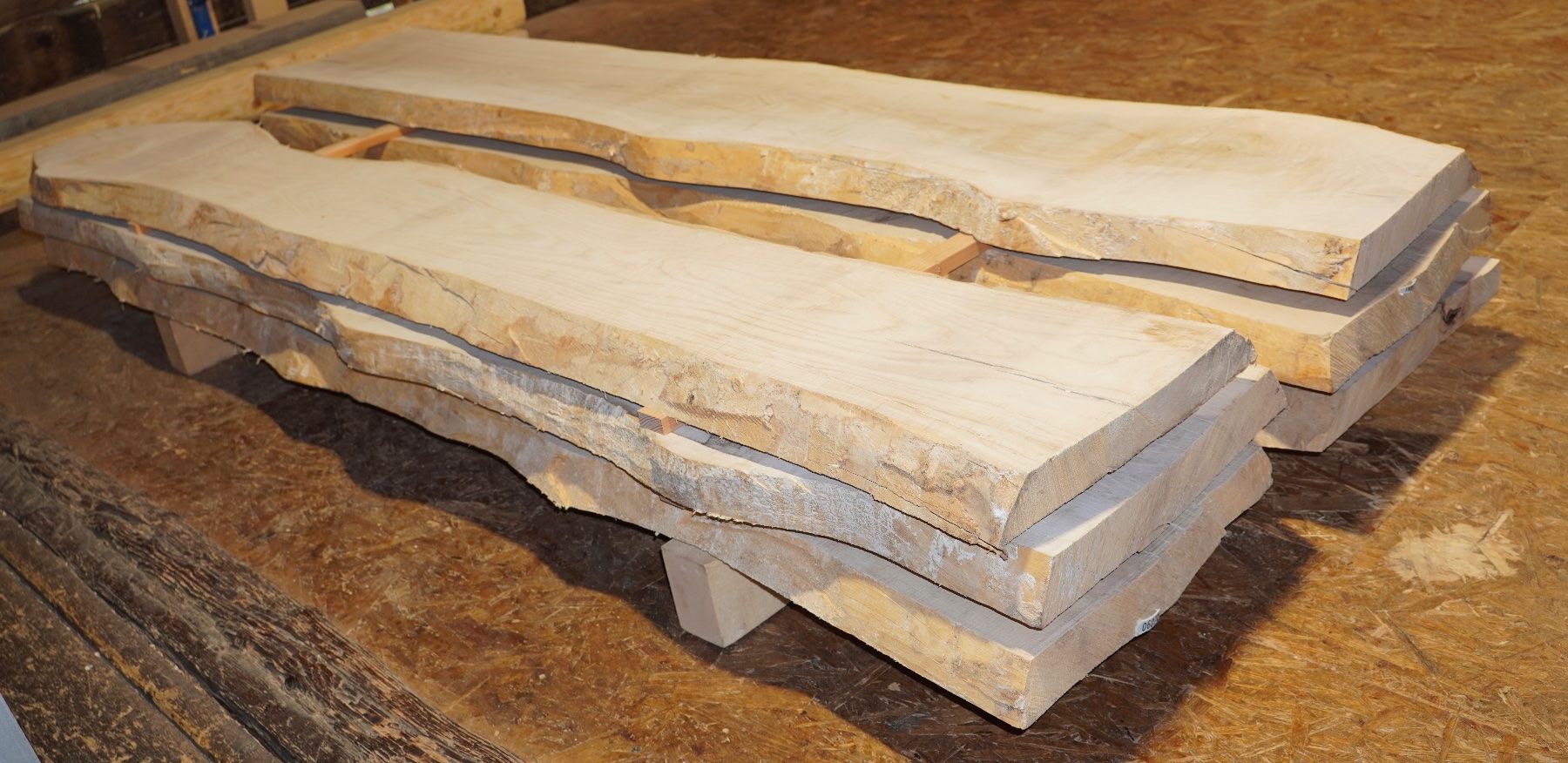 Articoli in legno: Bretter Esche – Nuovo e nell'imballaggio originale da Lohn GR venduto da Nilo87 6