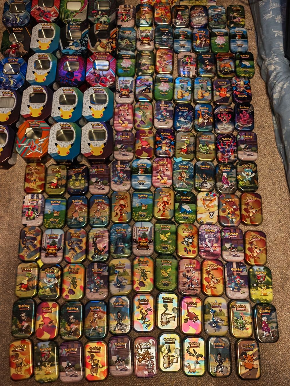 Pokémon Sammelbilder & Trading cards: Giant Pokemon Tin (Empty) Collection – Gebraucht aus Fribourg von cristiana_vend 2