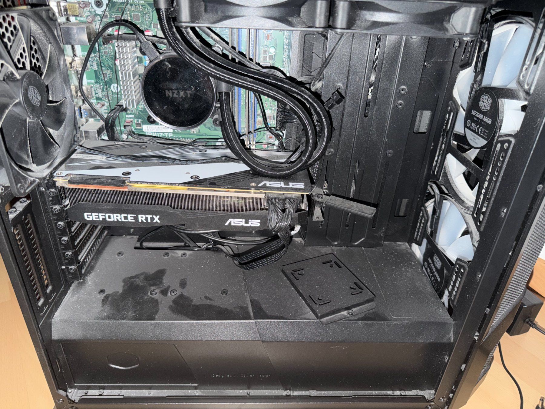 Nvidia PC: RTX 2080ti PC mit 32GB RAM – Usato da Steffisburg venduto da vuc_25yb 2
