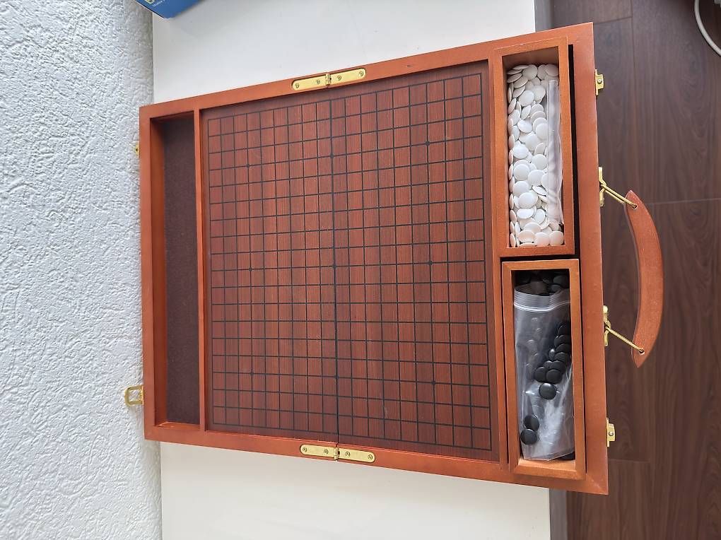 Spiele: Go-Spiel im Holzkoffer – Gebraucht aus Aesch BL von Jos_5tqs 2