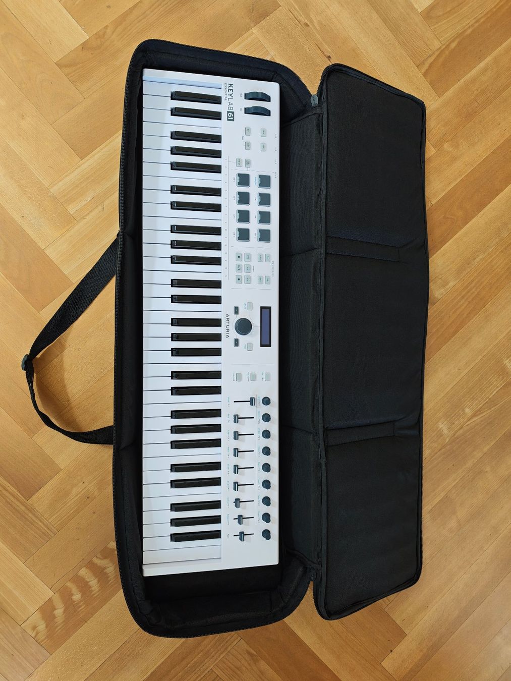 Arturia Musikinstrumente: Arturia KeyLab 61 Essential (MIDI Keyboard) – Gebraucht aus Winterthur von Jeremiasschawalder 3