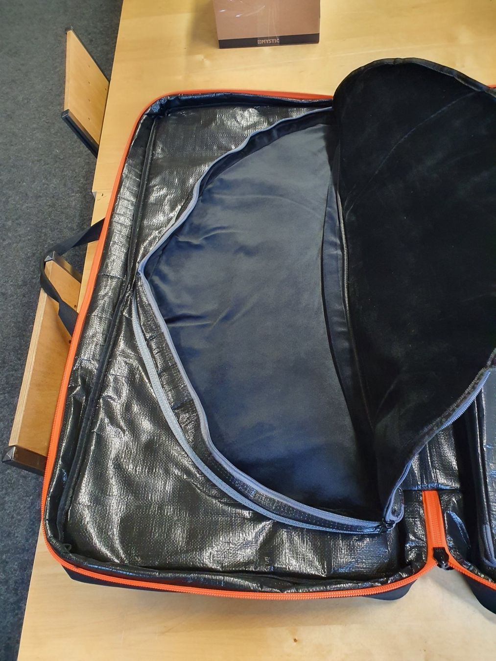 Planches de surf: Foil Tasche Hover Glide Foil Case Fsup – Neuf avec emballage d'origine à Silvaplana par Swisskitesurf 4