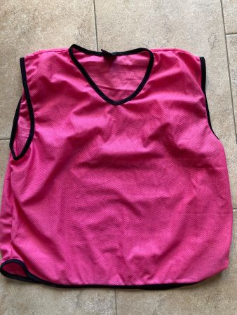 Trainingsleibchen/Überziehtrikot 3x pink, Grösse 42/44