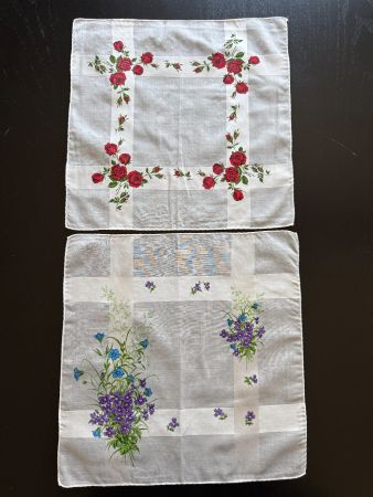 Taschentücher weiss mit Blumenmotiv 2 Stk. guter Zustand