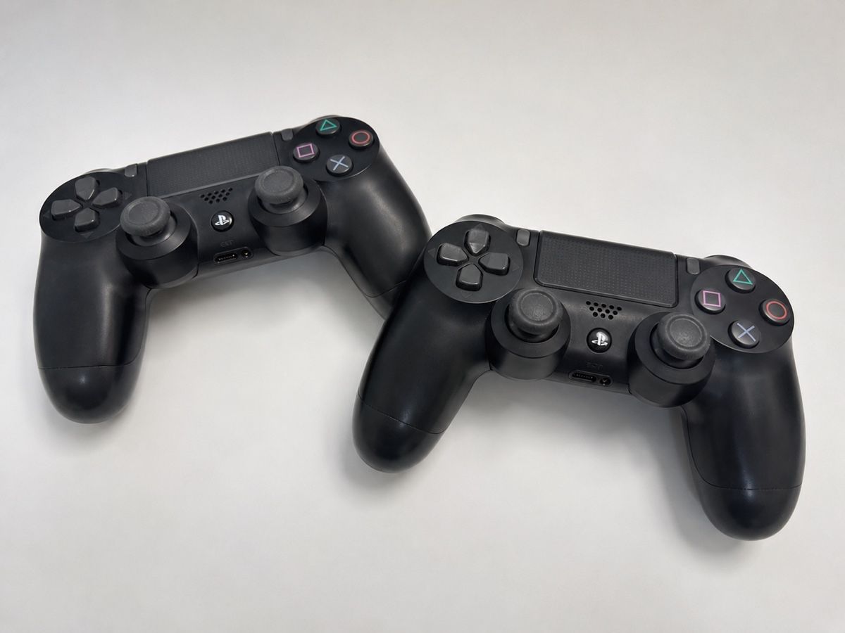 Sony Console: 2x Original PS4 Controller – Funktionieren einwandfrei – Nuovo (secondo la descrizione) da würenlos venduto da leandrosco 1
