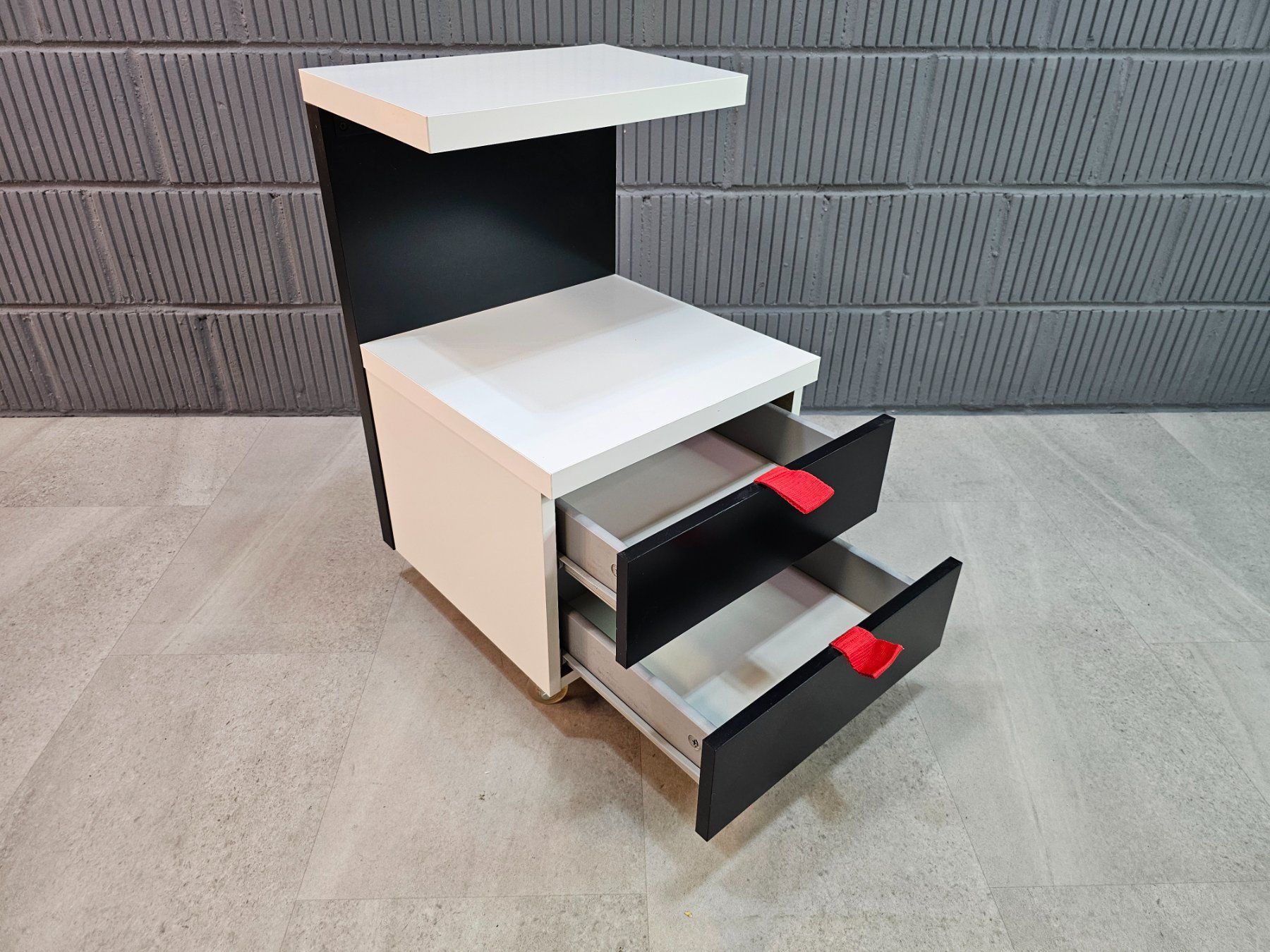 Ikea Comodini: IKEA B.V 1999 ODDA Trolley, Nachttisch Nignt-Stand – Usato da Nottwil venduto da Wondewa-Shop 4