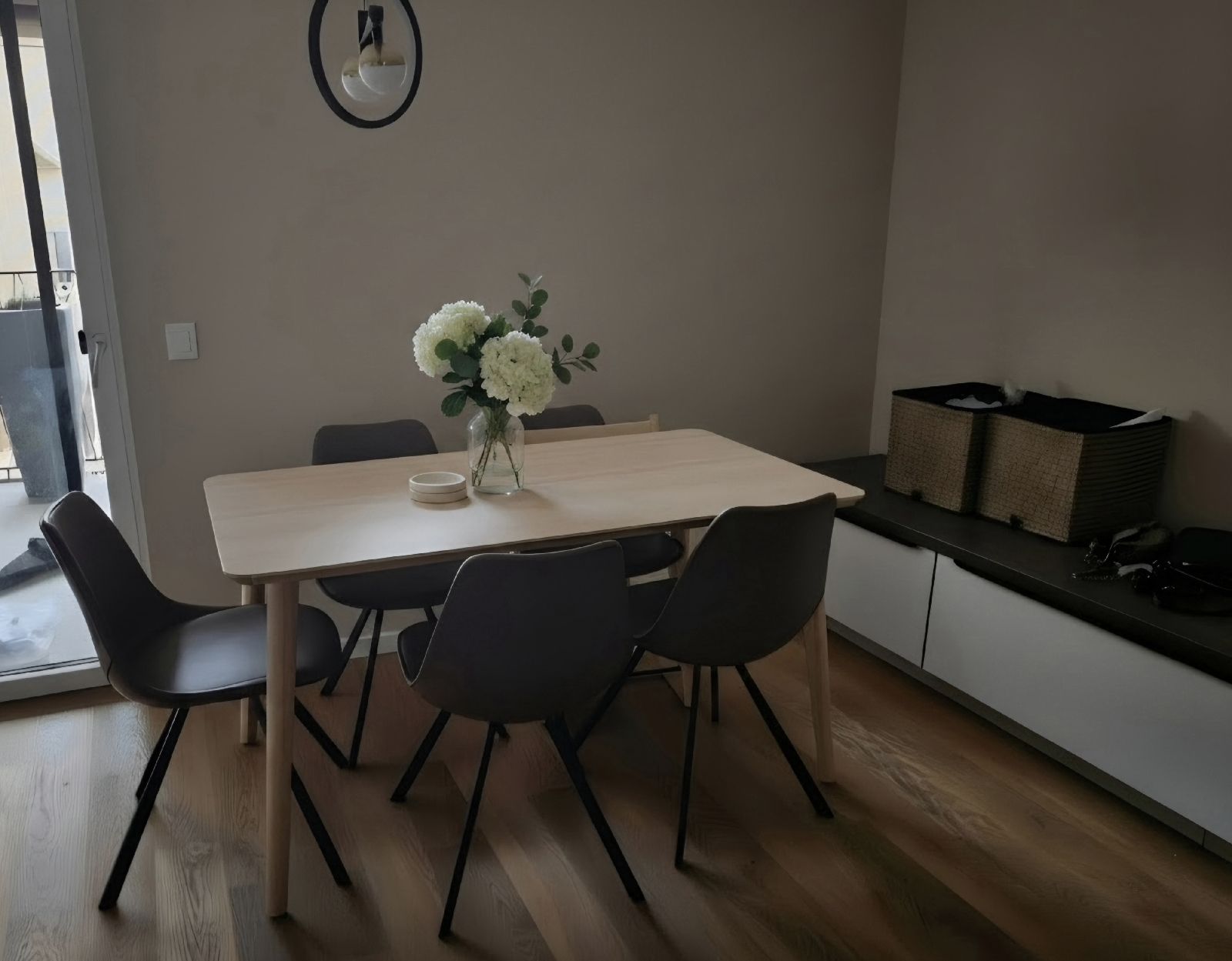 Ikea Tables: IKEA Lisabo Tisch – D'occasion à Effretikon par gen_w9wk