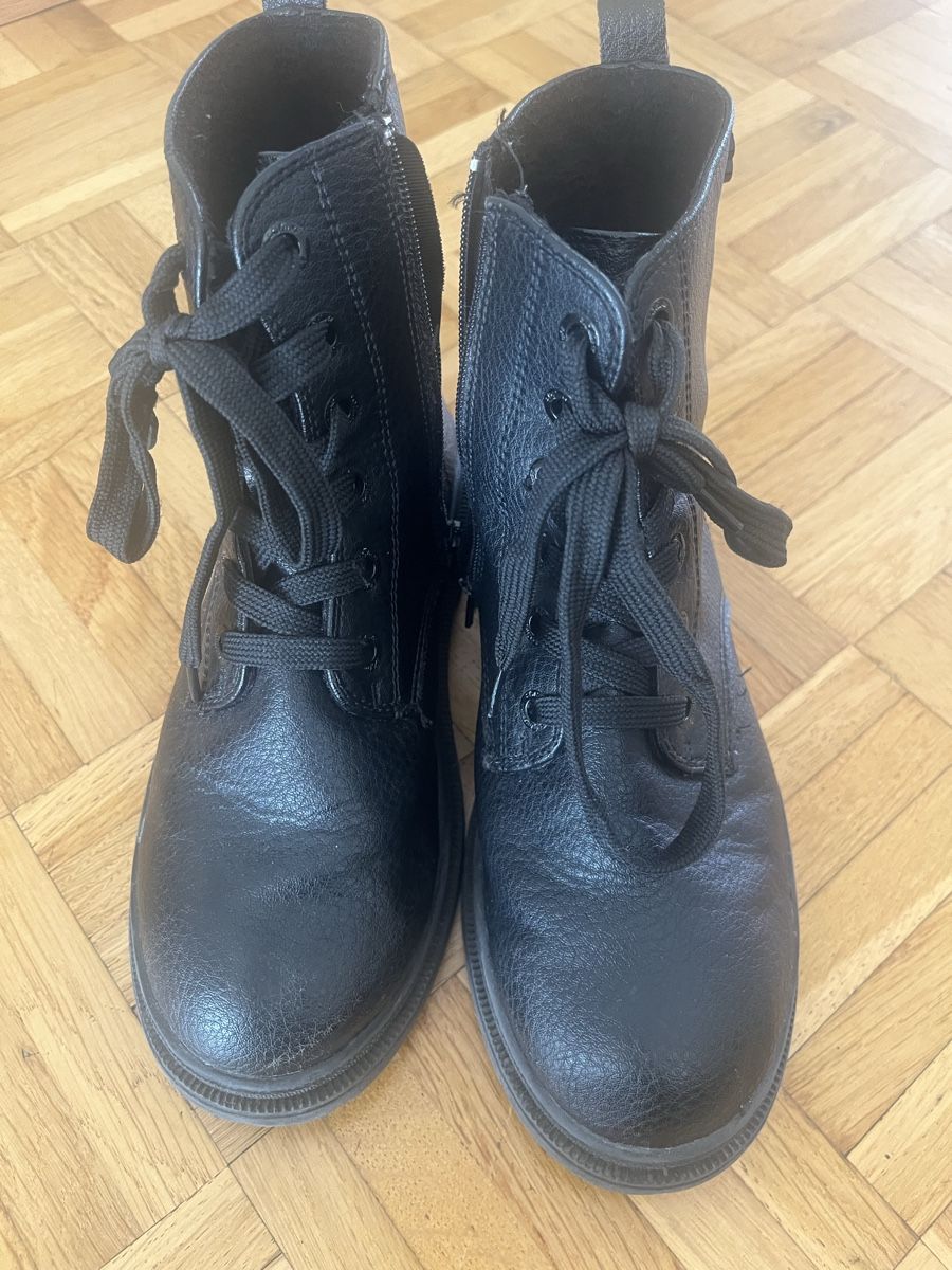 S.Oliver Scarpe da uomo: Schwarze Herbst Winterschuhe Gr. 33 – Usato da Siebnen venduto da emik01 1